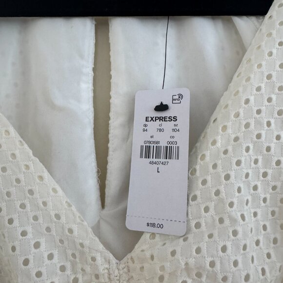 Express Dress - Picture 4 of 5